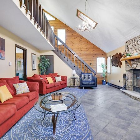 Chalet Renovated Near Casino, Camelback , Kalahari 4Bdrms Firepit Hot Tub Game Room Tobyhanna 外观 照片