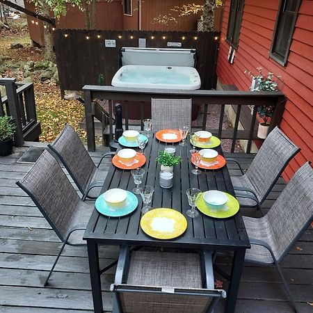 Chalet Renovated Near Casino, Camelback , Kalahari 4Bdrms Firepit Hot Tub Game Room Tobyhanna 外观 照片