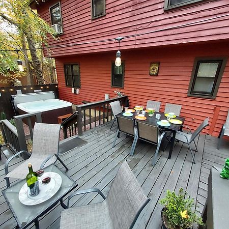 Chalet Renovated Near Casino, Camelback , Kalahari 4Bdrms Firepit Hot Tub Game Room Tobyhanna 外观 照片