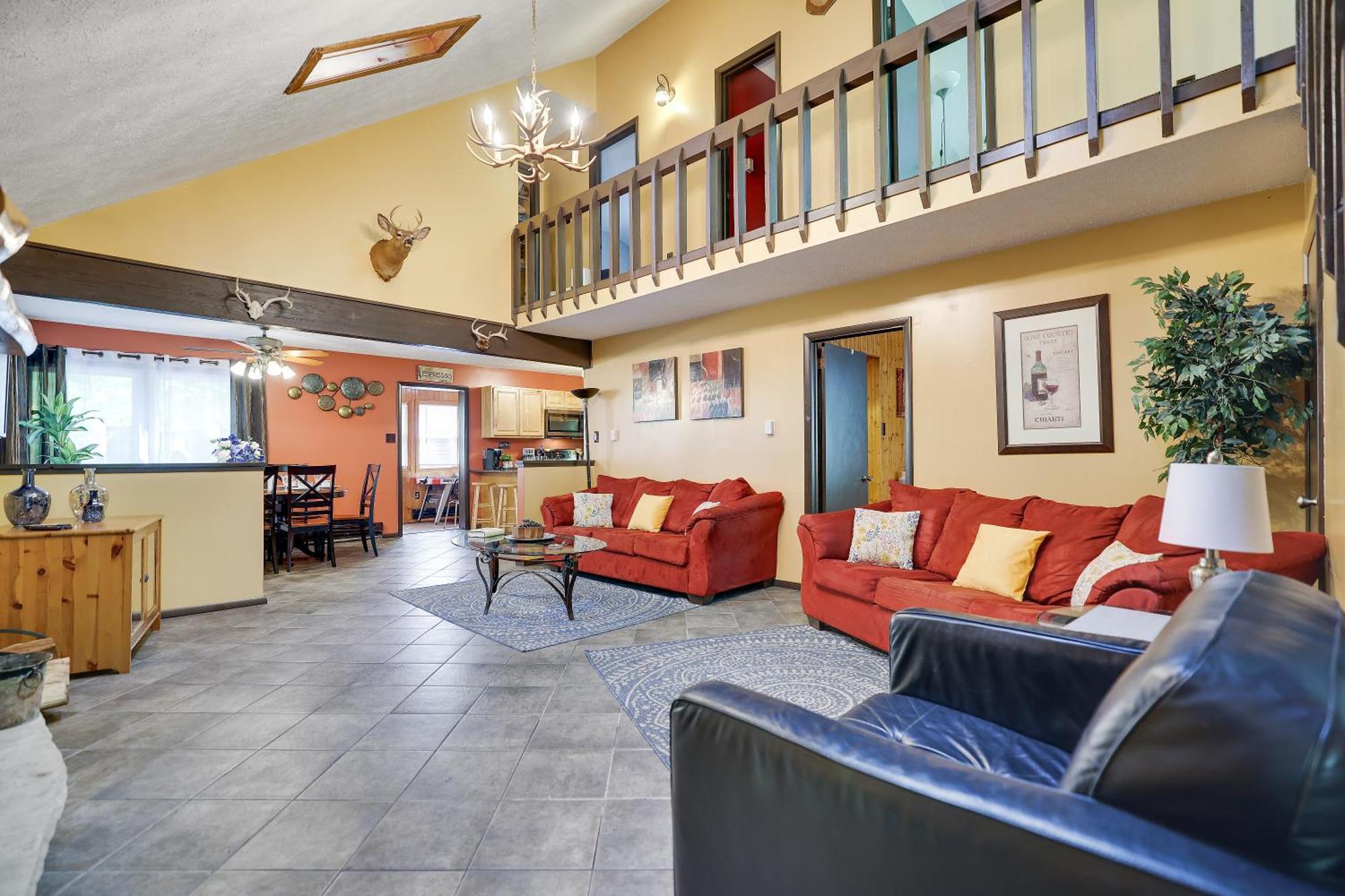 Chalet Renovated Near Casino, Camelback , Kalahari 4Bdrms Firepit Hot Tub Game Room Tobyhanna 外观 照片