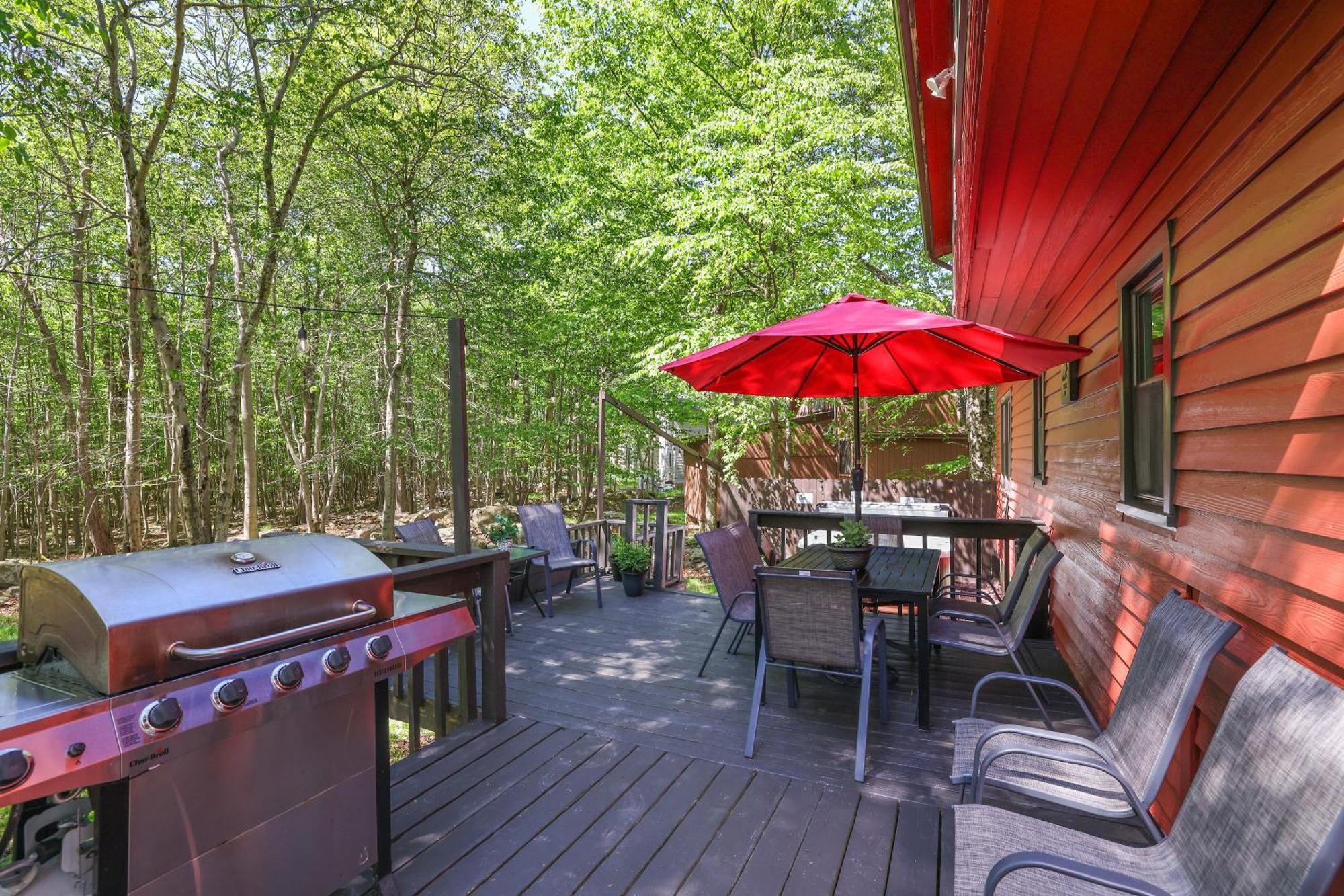 Chalet Renovated Near Casino, Camelback , Kalahari 4Bdrms Firepit Hot Tub Game Room Tobyhanna 外观 照片