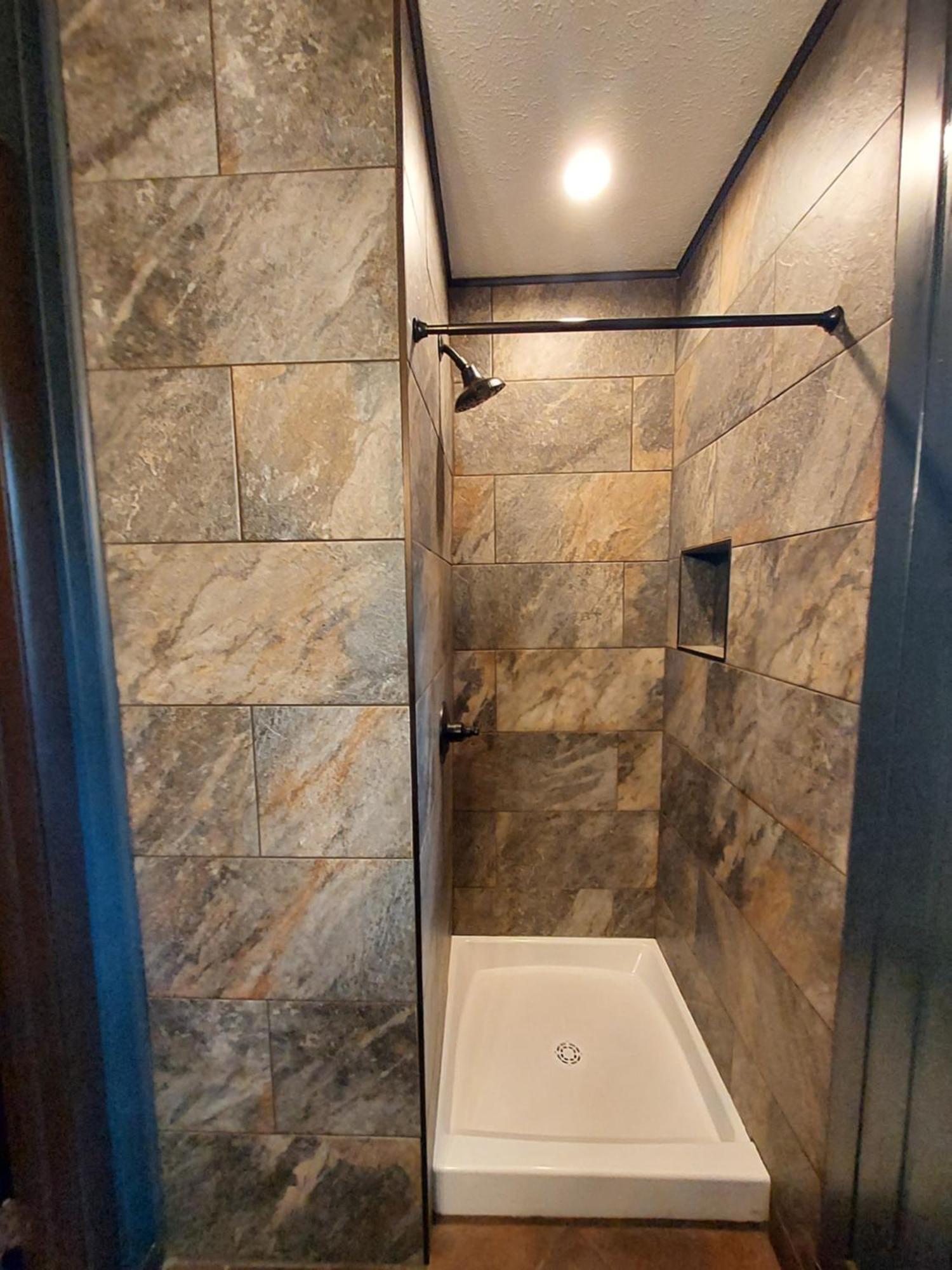 Chalet Renovated Near Casino, Camelback , Kalahari 4Bdrms Firepit Hot Tub Game Room Tobyhanna 外观 照片
